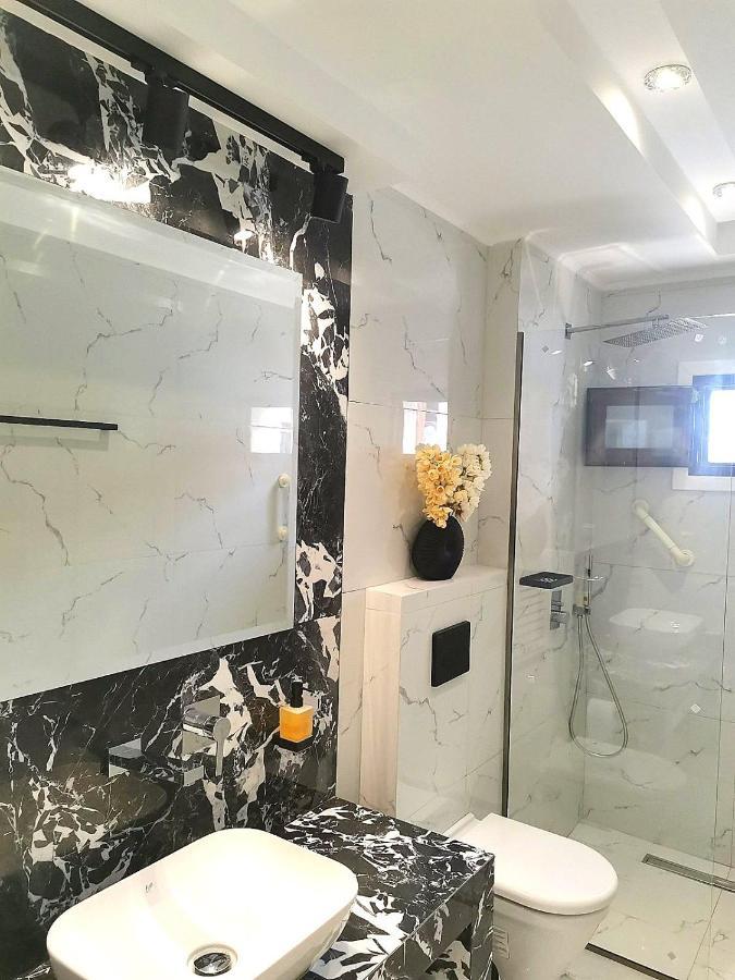Lux Suite Sea Front Avra Pefkochori Exterior foto